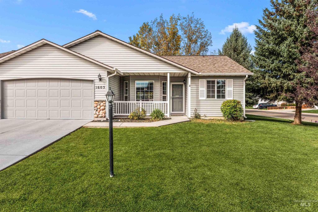 Photo of 1605 S Boundary St, Nampa, ID 83686 (MLS # 98963736)
