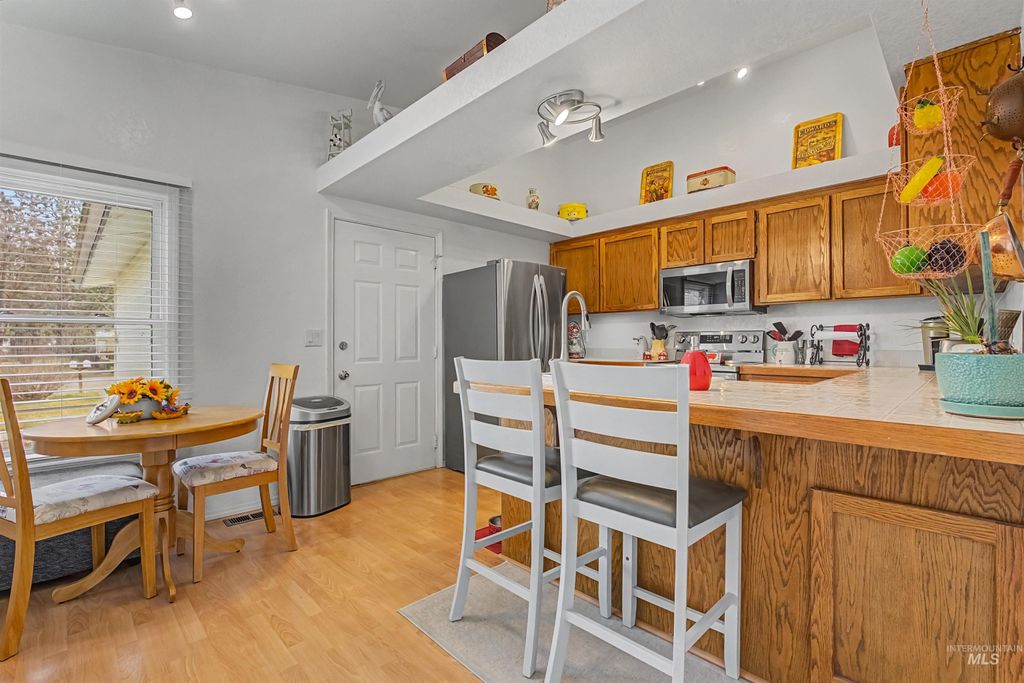 Photo of 523 N 4th, Payette, ID 83661 (MLS # 98977862)