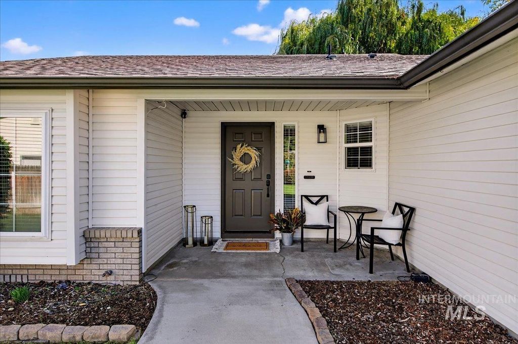 Photo of 2835 W Ann St, Meridian, ID 83646 (MLS # 98964100)