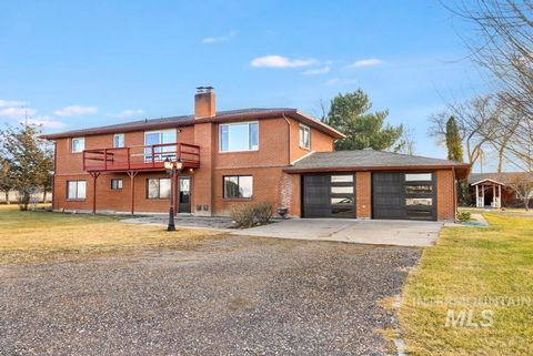 Photo of 1443 E 4300 N, Buhl, ID 83316 (MLS # 98974460)