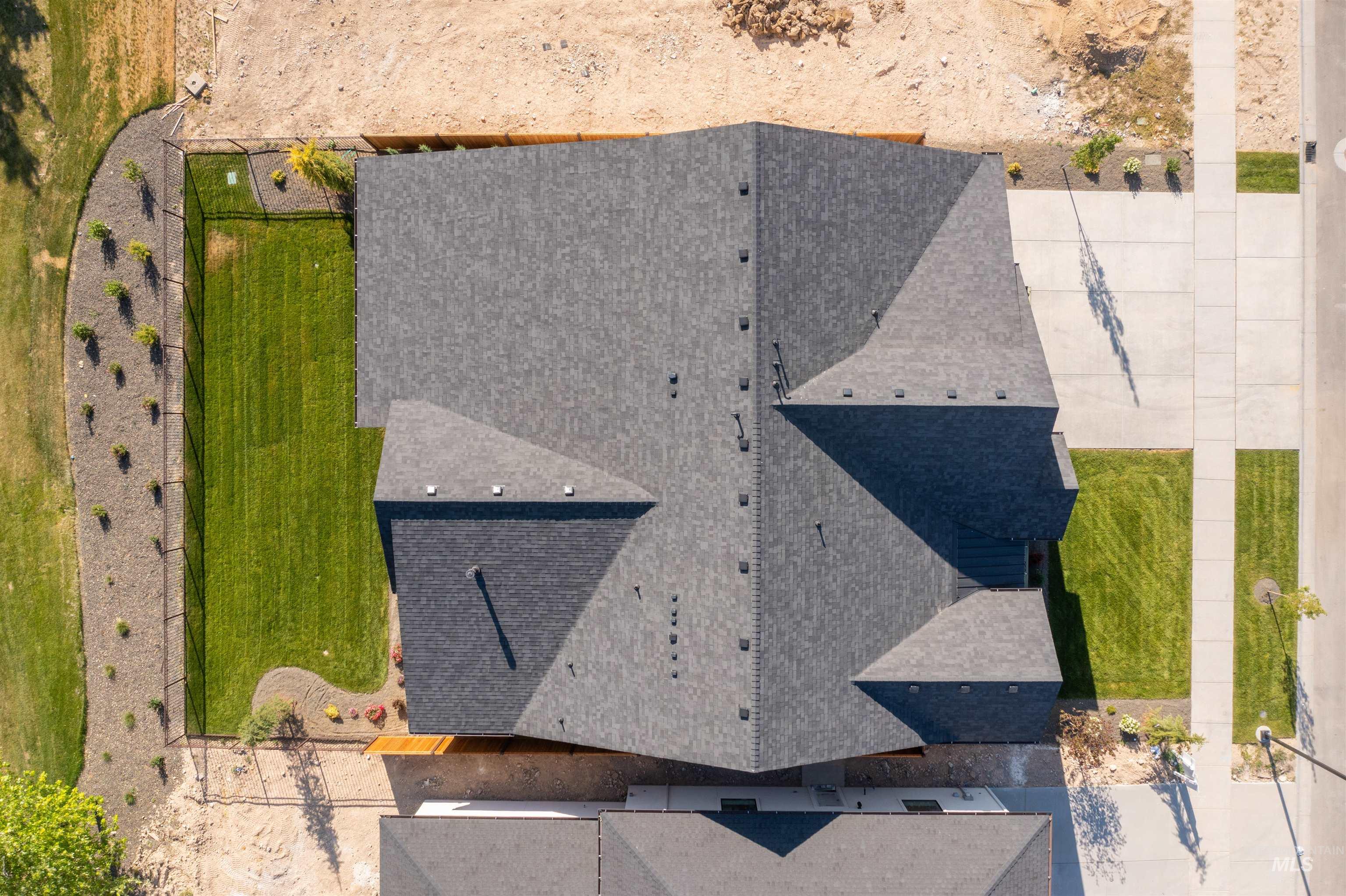 Aerial view of property and surrounding area