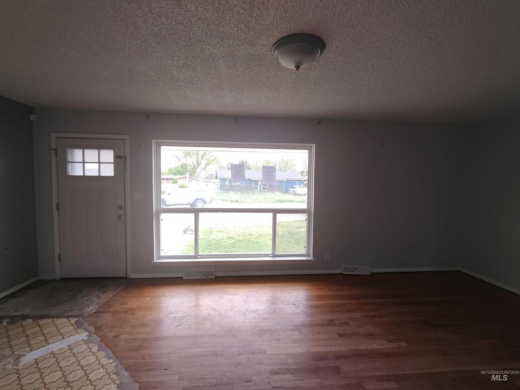 Photo of 1150 N 9th E, Mountain Home, ID 83647 (MLS # 98984627)