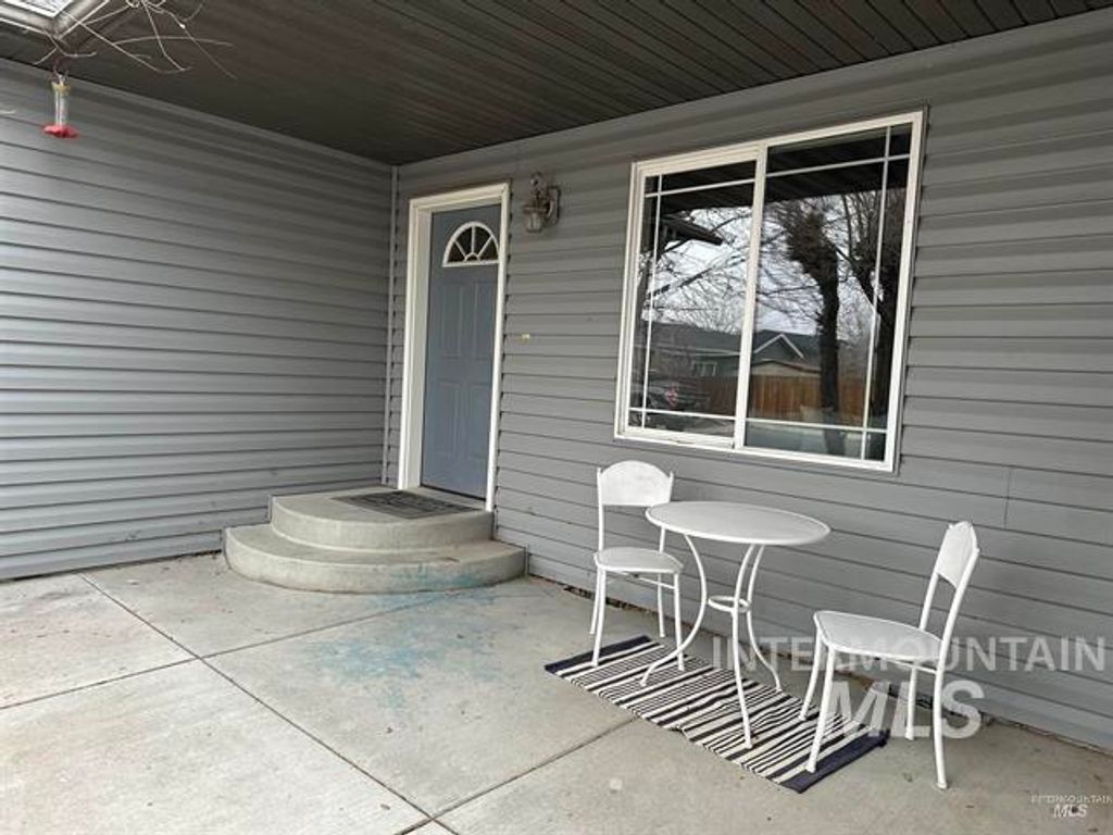 Photo of 1309 Lauren Ln, Filer, ID 83328 (MLS # 98978928)