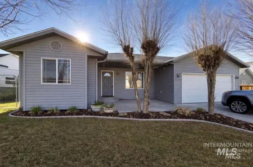 Photo of 1309 Lauren Ln, Filer, ID 83328 (MLS # 98978928)