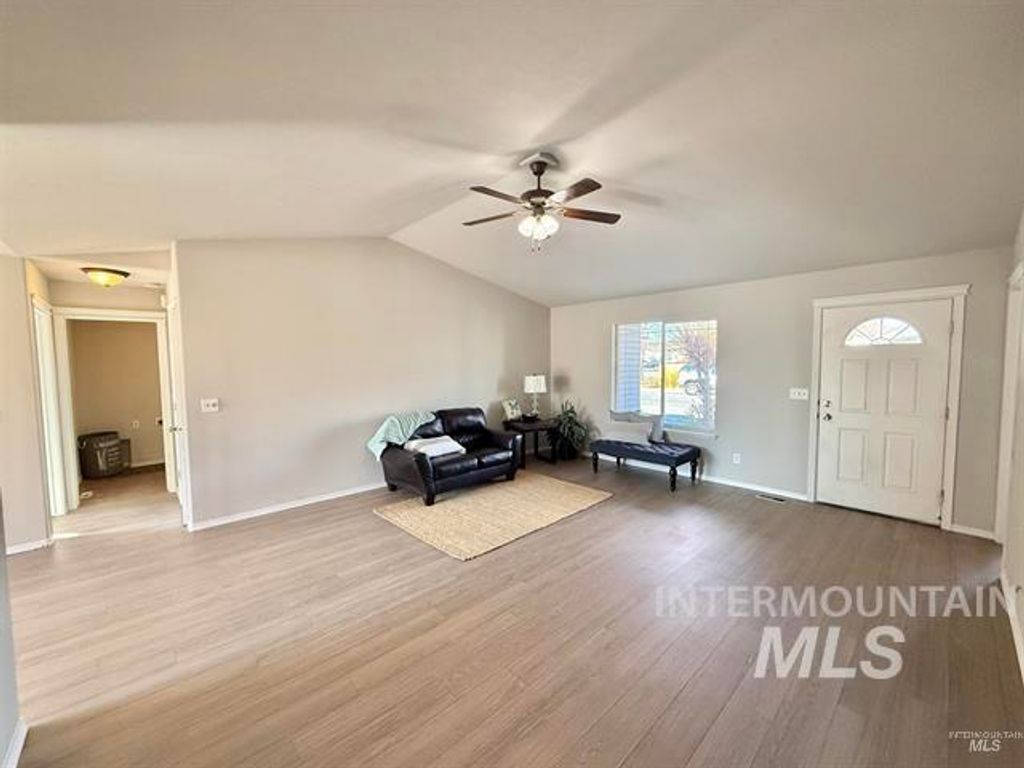 Photo of 1309 Lauren Ln, Filer, ID 83328 (MLS # 98978928)