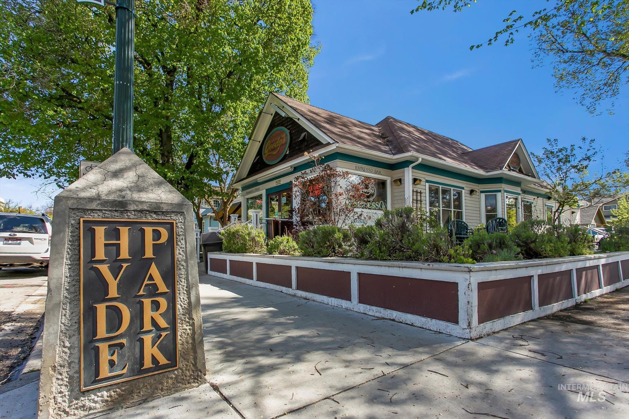 View of front facade