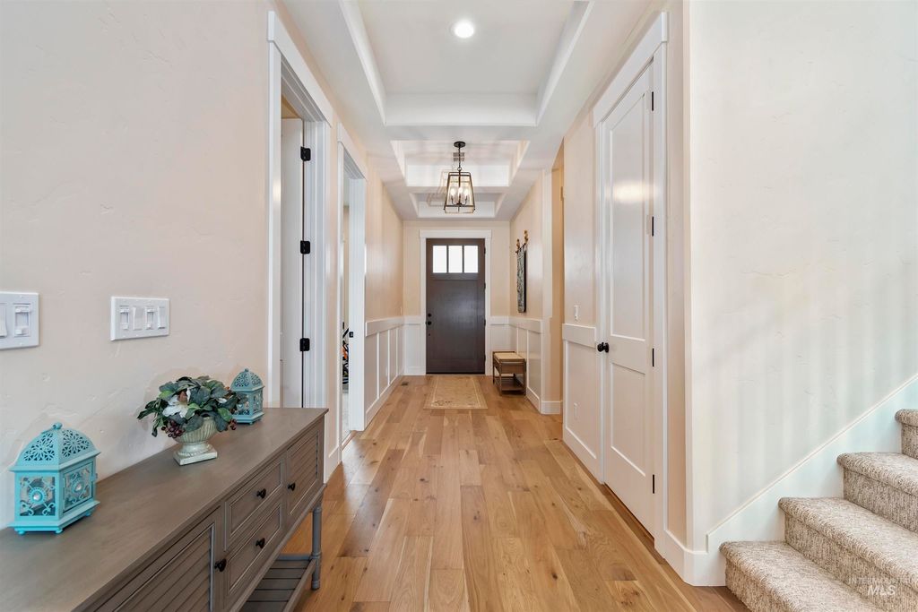 Photo of 9351 W Sooty Grouse Ct, Boise, ID 83714 (MLS # 98974660)