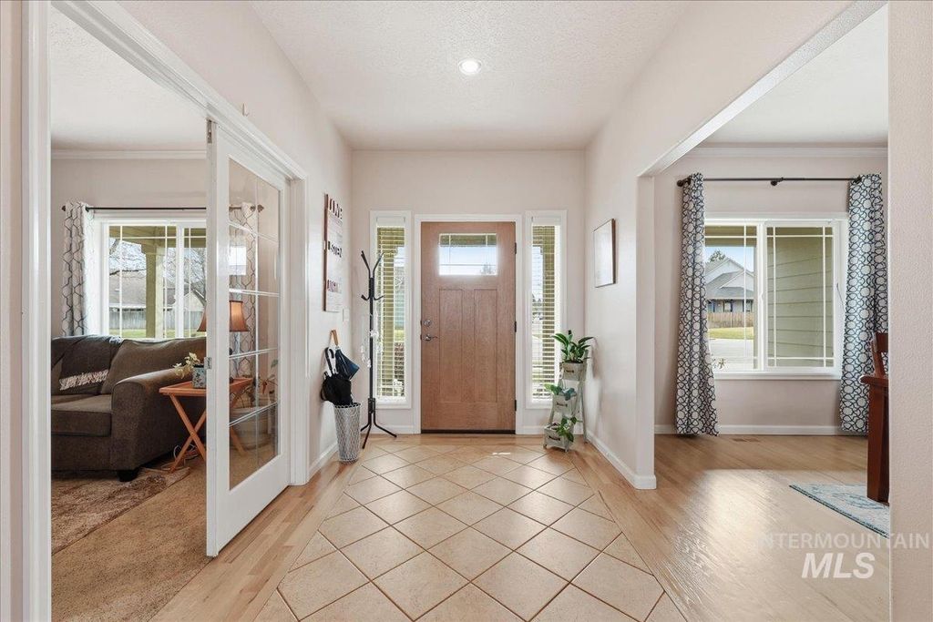 Photo of 5095 N Blue Ash Ave, Boise, ID 83713 (MLS # 98978311)