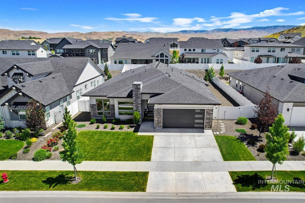 Photo of 13494 Tierra Linda Way, Boise, ID 83714 (MLS # 98995689)