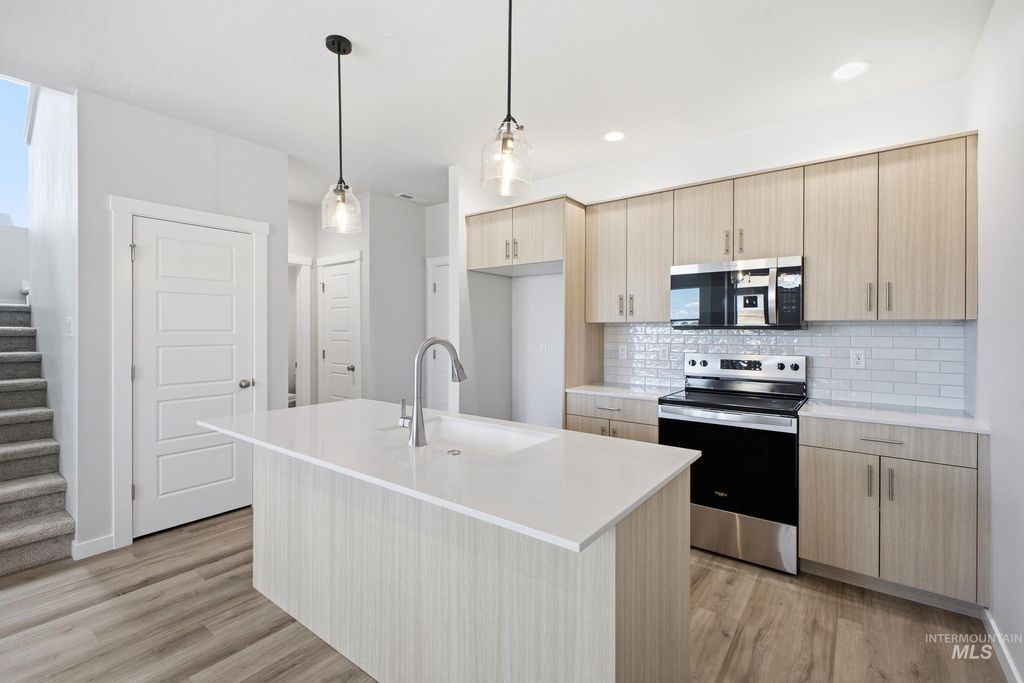 Photo of 6751 S Spindlebush Ave, Boise, ID 83709 (MLS # 98984755)