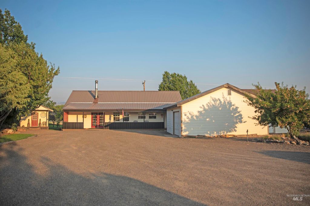 Photo of 1933 Country Club Dr, Council, ID 83612 (MLS # 98977293)
