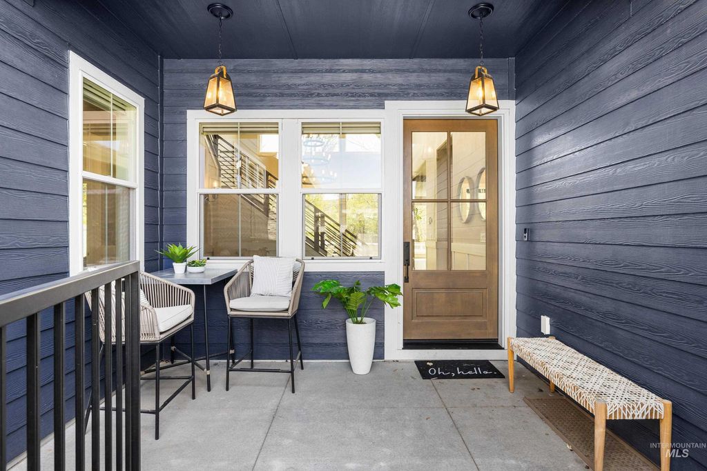 Photo of 7997 W Suttle Lake Drive, Boise, ID 83714 (MLS # 98976122)