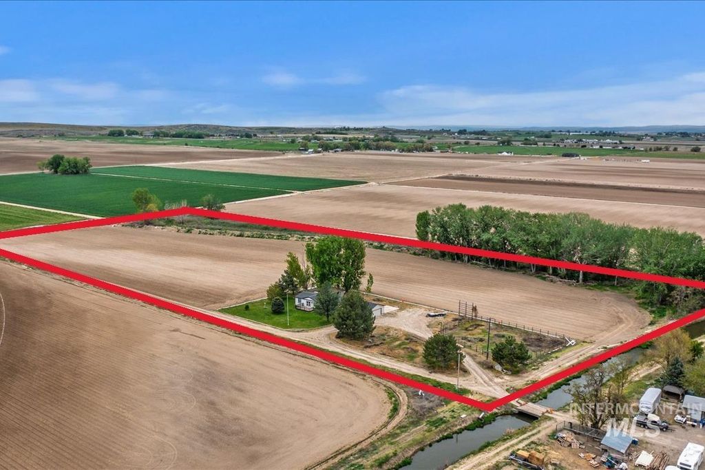 Photo of 5720 Butte Rd, New Plymouth, ID 83655 (MLS # 98945806)