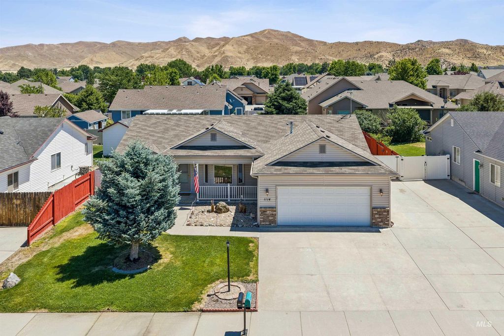 Photo of 1114 Feltham Peak Dr, Emmett, ID 83617 (MLS # 98991551)