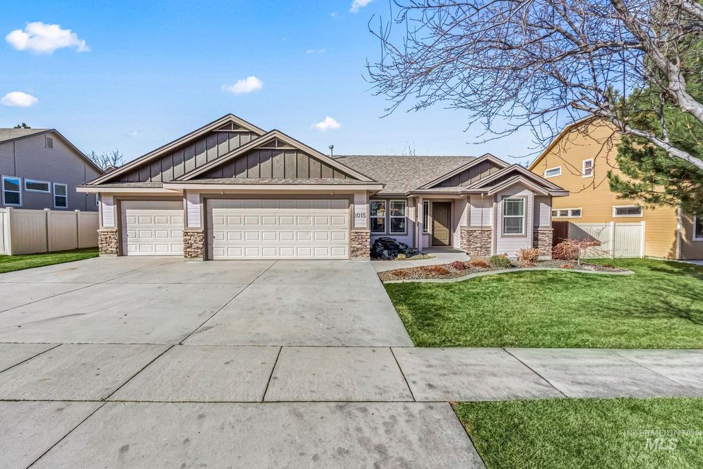 Photo of 2015 S Sandcrest Loop, Nampa, ID 83686 (MLS # 98975402)