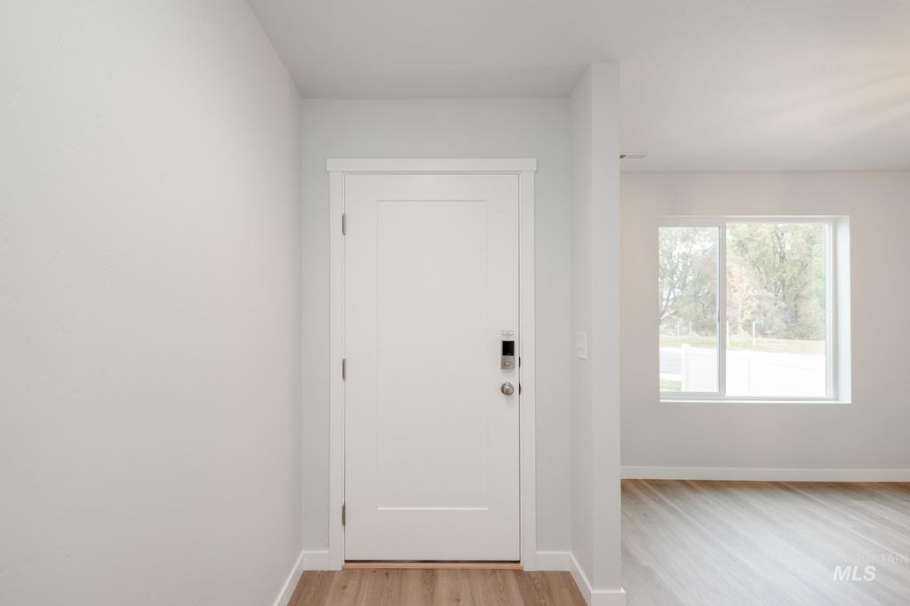 Photo of 1684 W Unforgettable St, Meridian, ID 83642 (MLS # 98968173)