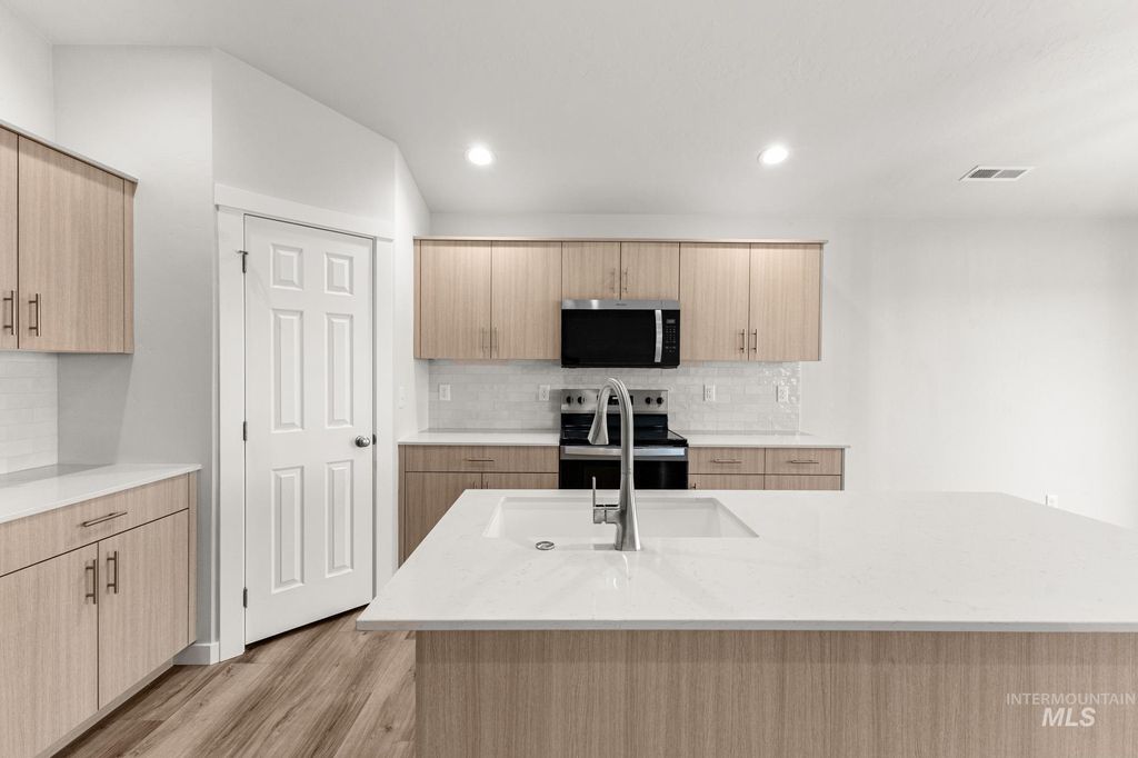 Photo of 5169 E Open Canyon Dr, Nampa, ID 83687 (MLS # 98979890)