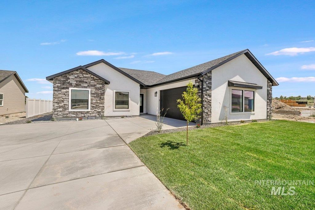 Photo of 961 Gregory Way, Twin Falls, ID 83301 (MLS # 98978408)