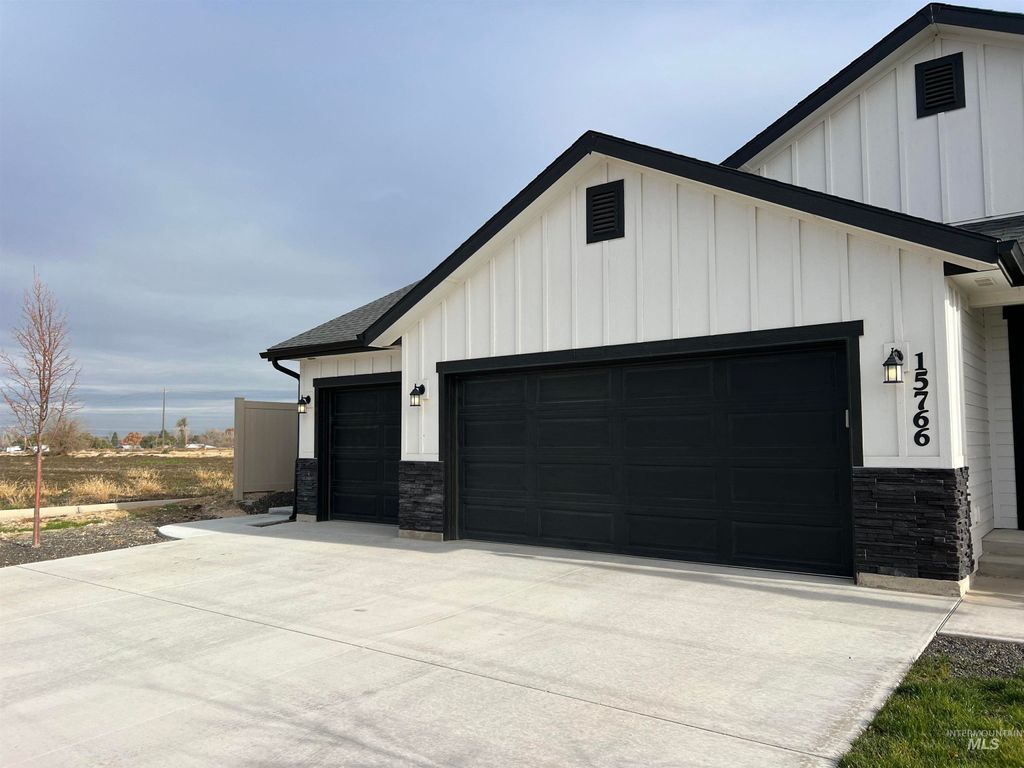 Photo of 15766 N Shadow Cove, Nampa, ID 83651 (MLS # 98968648)
