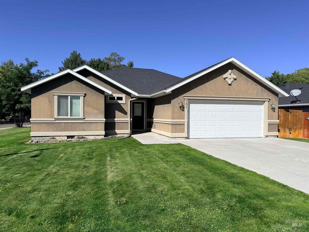 Photo of 701 N Fillmore St, Jerome, ID 83338 (MLS # 99000899)