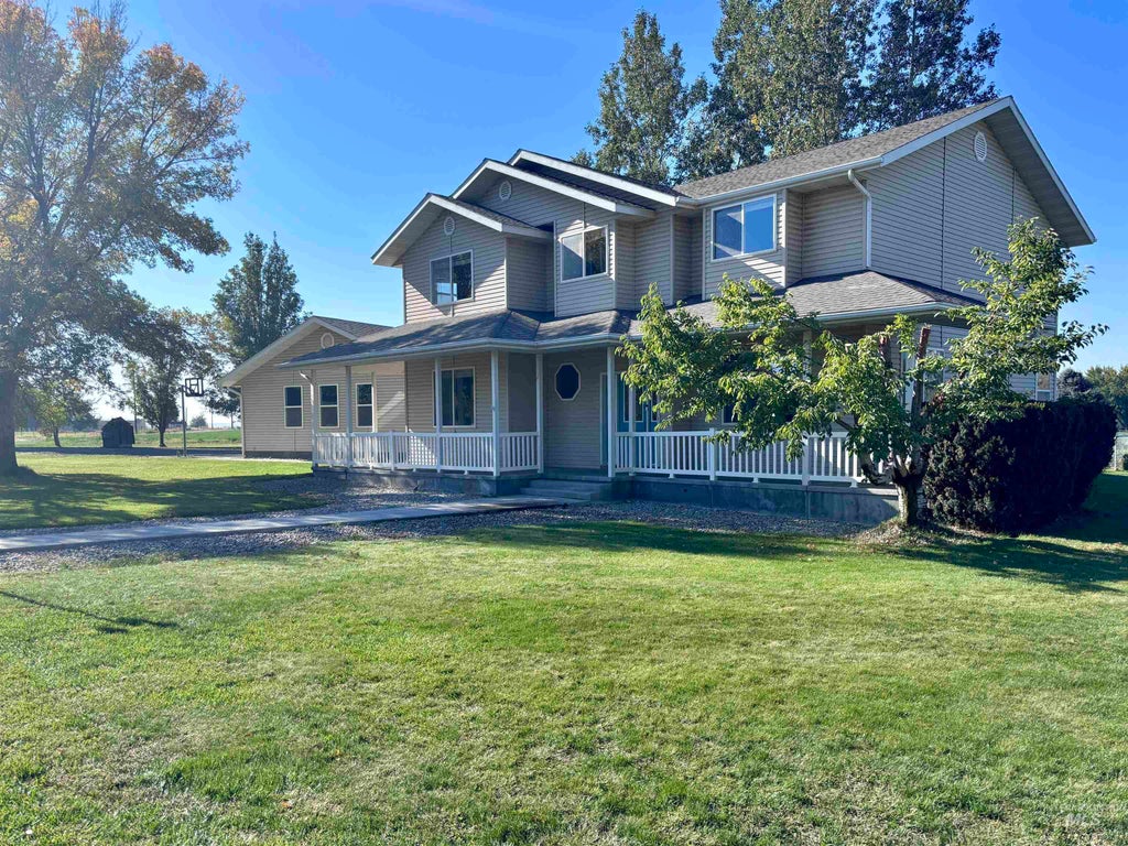 Photo of 1047 E 2700 S, Hagerman, ID 83332 (MLS # 99003323)