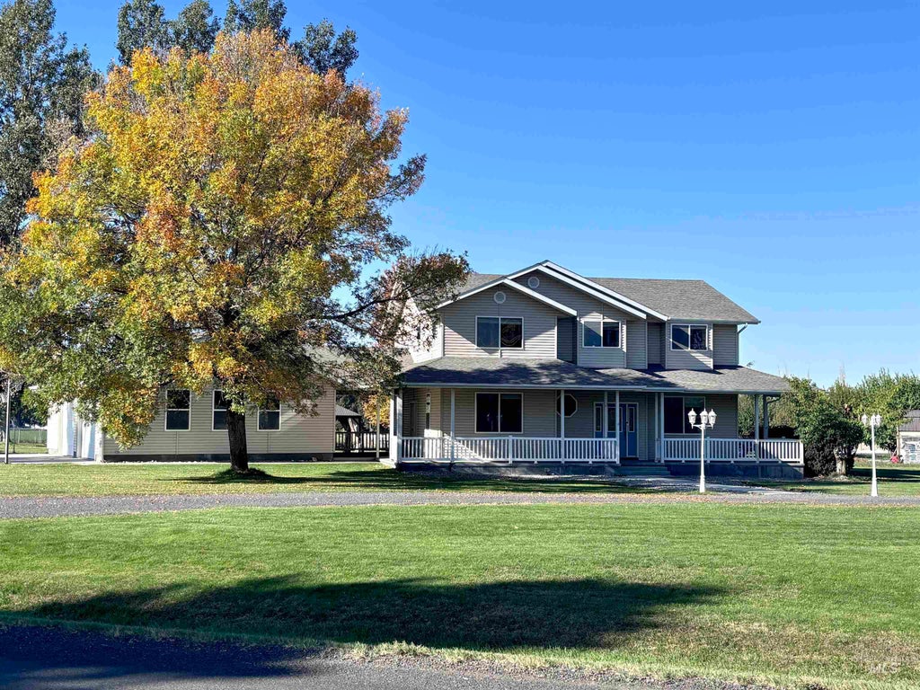 Photo of 1047 E 2700 S, Hagerman, ID 83332 (MLS # 99003323)