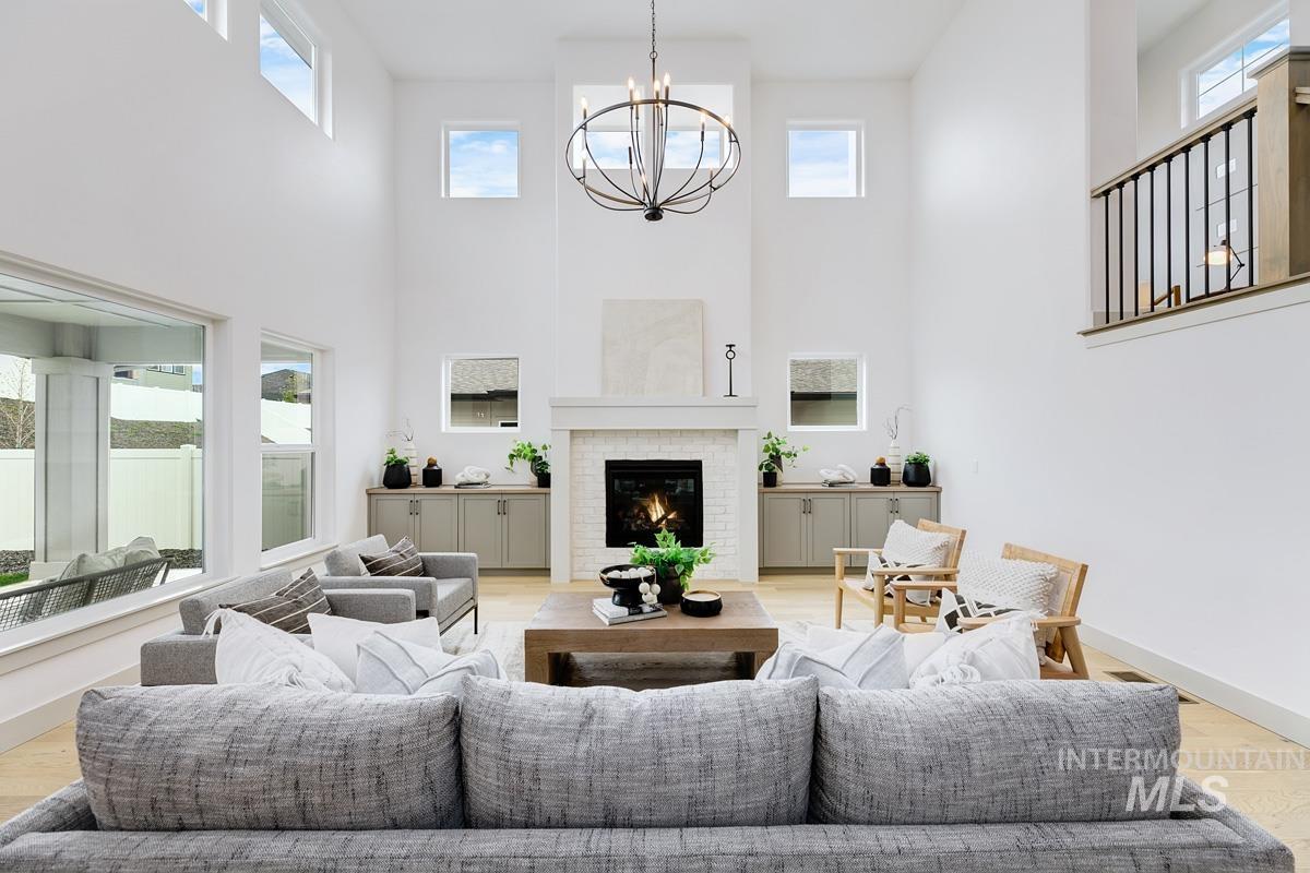 13403 N Tierra Linda Way