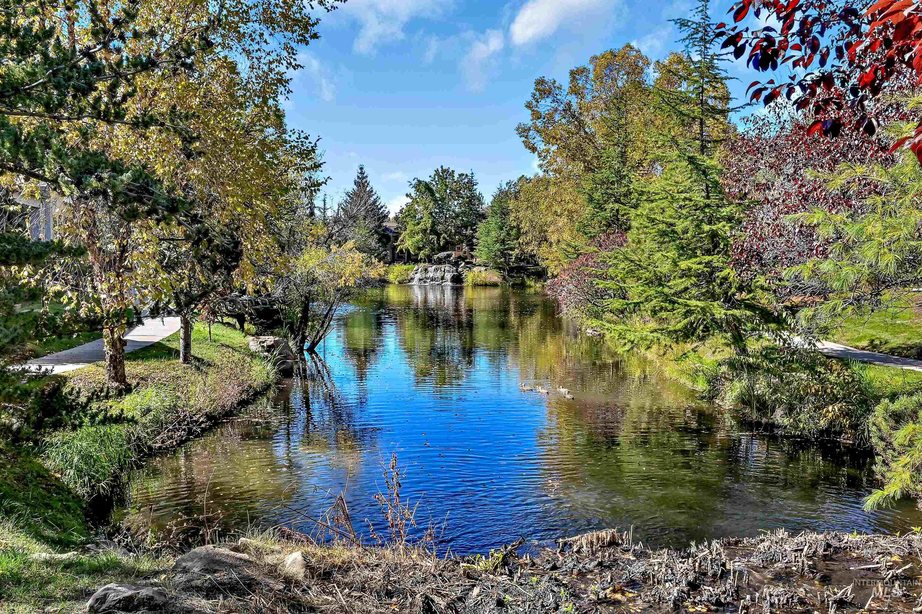 9685 W Sultana Drive