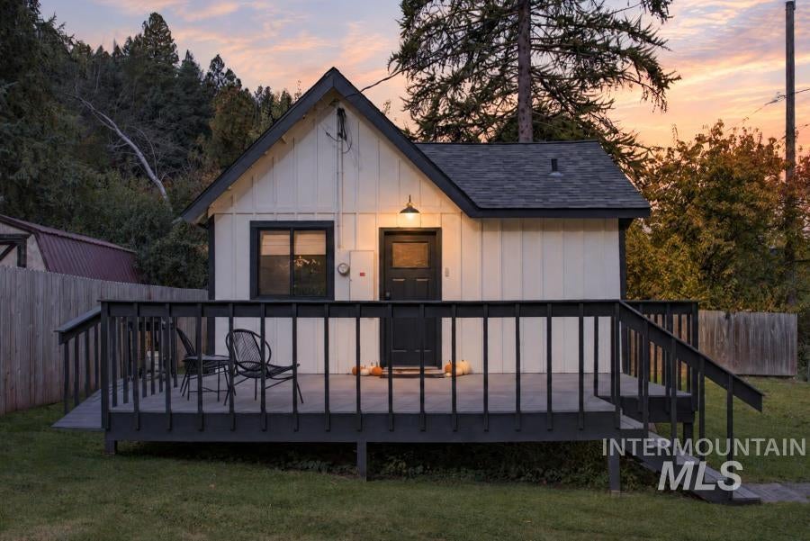 Photo of 807 S Front Street, Troy, ID 83871 (MLS # 99003179)