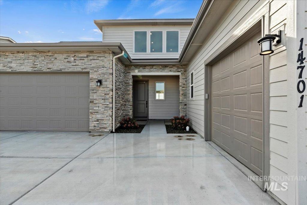 Photo of 14701 Port Royal St, Caldwell, ID 83607 (MLS # 98965656)