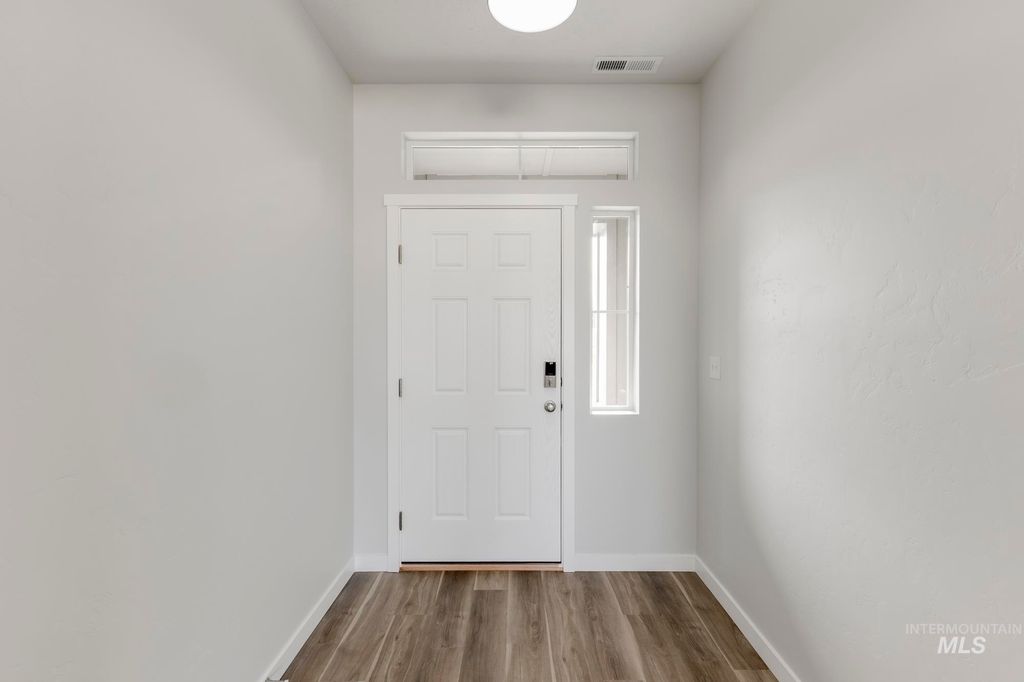 Photo of 5386 S Bittercreek Ave, Meridian, ID 83642 (MLS # 98975515)