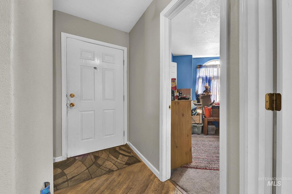 Photo of 1912 W Eaglecrest Dr, Nampa, ID 83651 (MLS # 98963934)