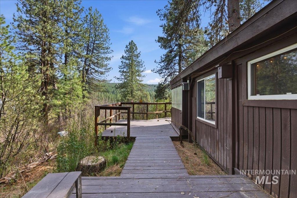 Photo of 6 Rattlesnake Rd, Boise, ID 83716 (MLS # 98981325)