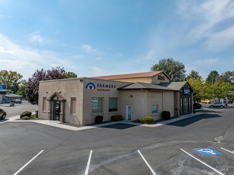 98 Mcclure Ave Nampa ID 83651