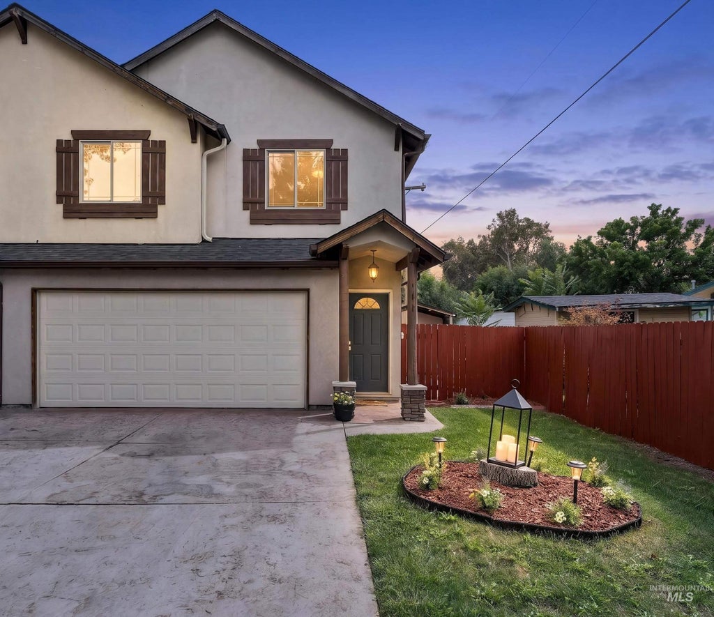 Photo of 111 N Gem Street, Nampa, ID 83651 (MLS # 99000158)