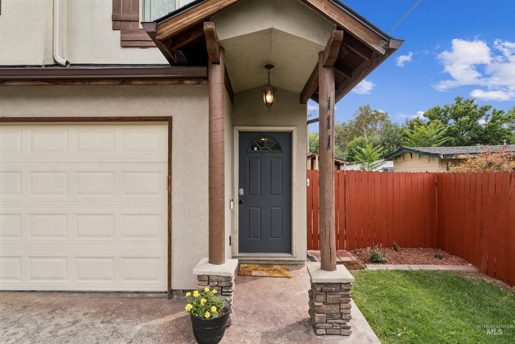 Photo of 111 N Gem Street, Nampa, ID 83651 (MLS # 99000158)