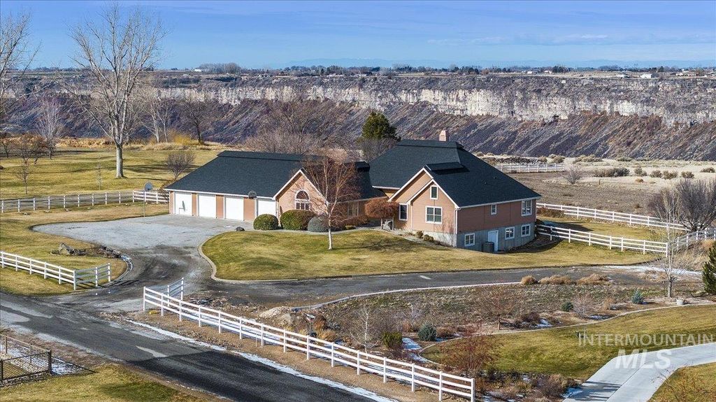 Photo of 474 Kay Dr, Twin Falls, ID 83301 (MLS # 98973599)