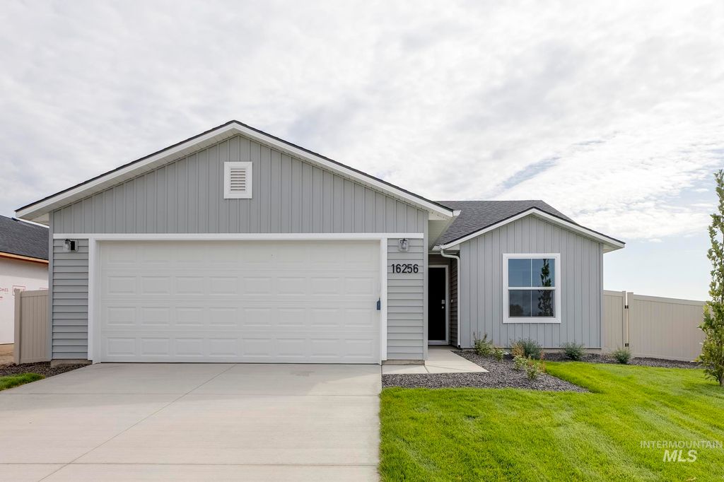Photo of 3409 E Red Maple Ct, Nampa, ID 83686 (MLS # 98971484)