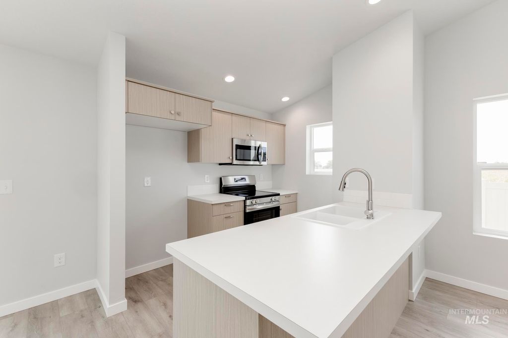 Photo of 3409 E Red Maple Ct, Nampa, ID 83686 (MLS # 98971484)