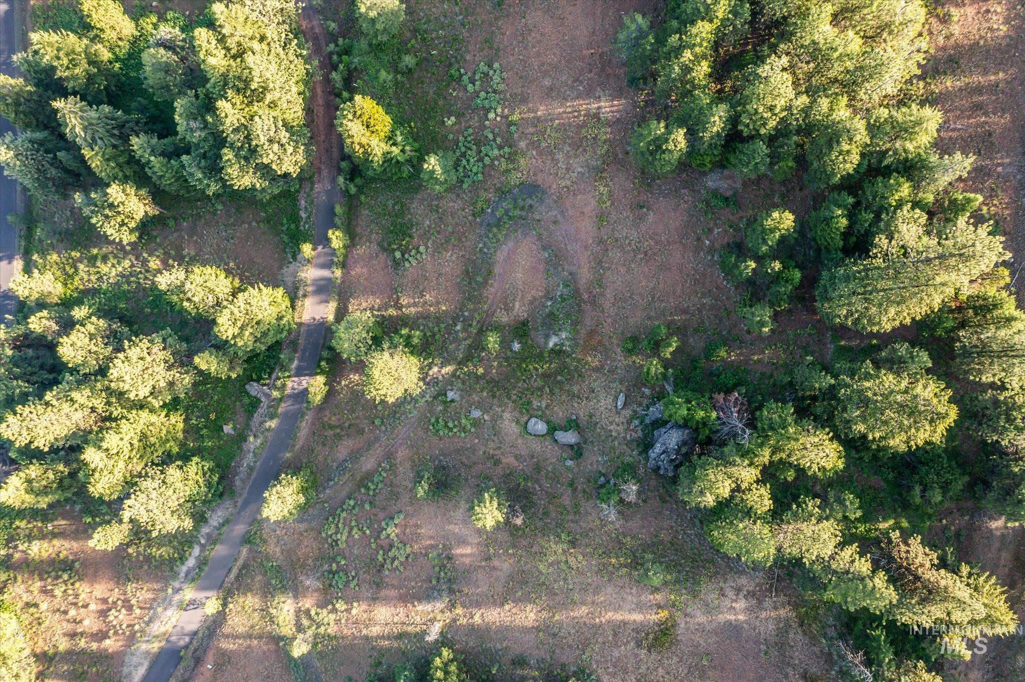 Aerial view of property and surrounding area