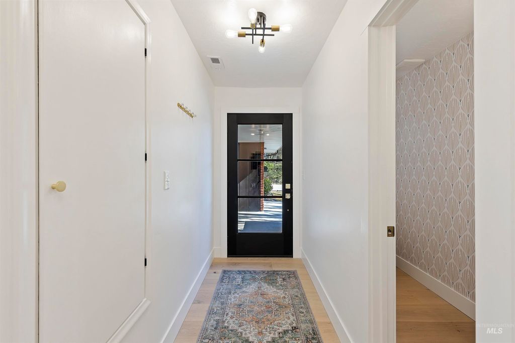 Photo of 1224 E Hays St, Boise, ID 83712 (MLS # 98979640)