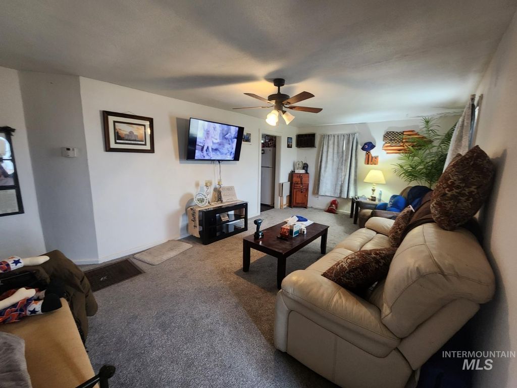 Photo of 514 N 11th St, Nyssa, OR 97913 (MLS # 98967580)