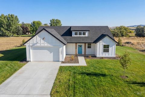 Photo of 2 Neil Rd, Emmett, ID 83617 (MLS # 98969978)