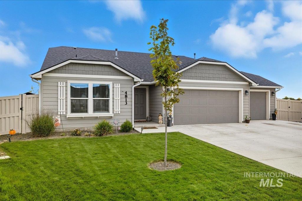 Photo of 4813 Great Falls Ave, Caldwell, ID 83607 (MLS # 98963589)