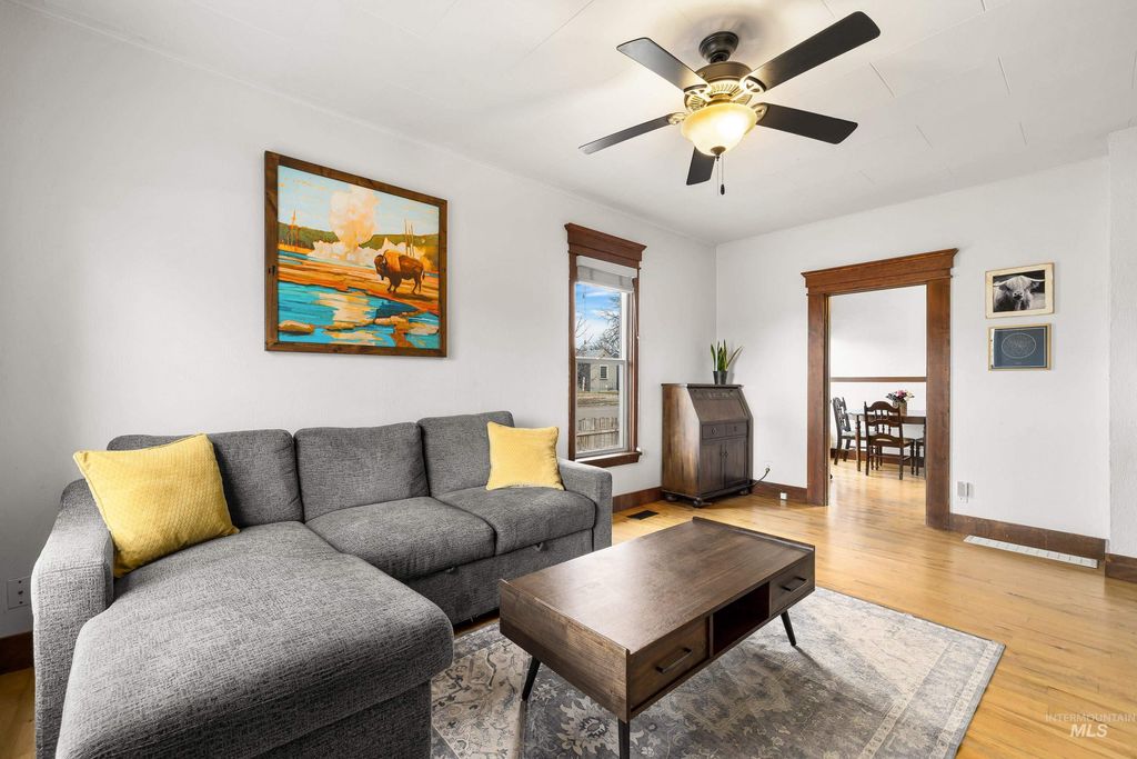 Photo of 218 N 19th St, Boise, ID 83702 (MLS # 98971714)