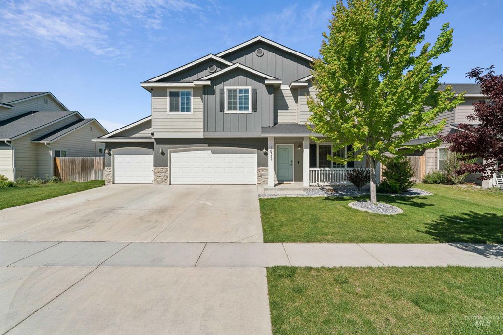 Photo of 16731 N Clover Valley Way, Nampa, ID 83687 (MLS # 98984923)
