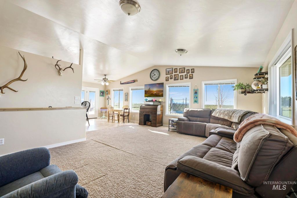 Photo of 256 E 265 Lane N, Rupert, ID 83350 (MLS # 98979064)