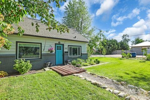 1315 E Lincoln Ave Nampa ID 83686