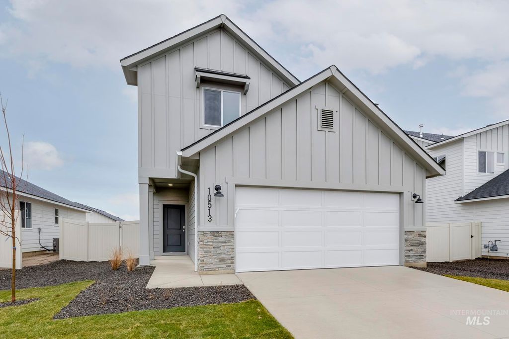 Photo of 10513 W Tinder St, Star, ID 83669 (MLS # 98970333)