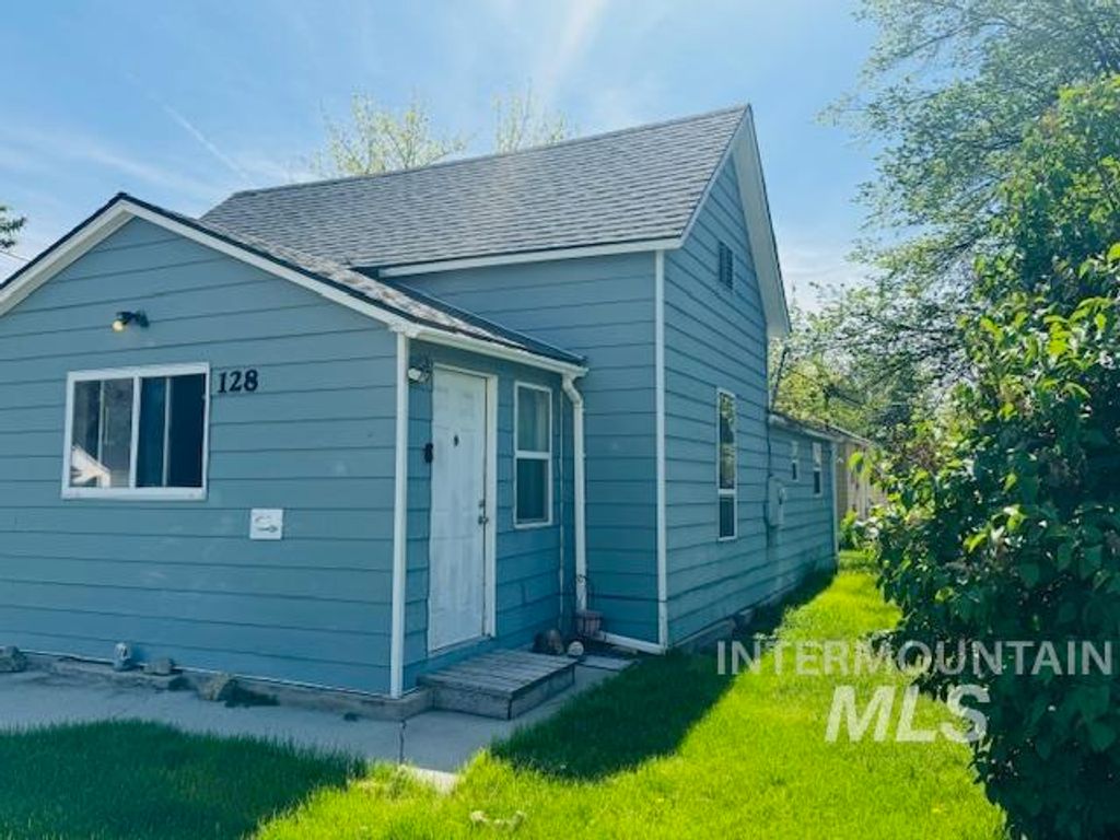 Photo of 128 9th Ave. N AVE, Nampa, ID 83687 (MLS # 98985495)